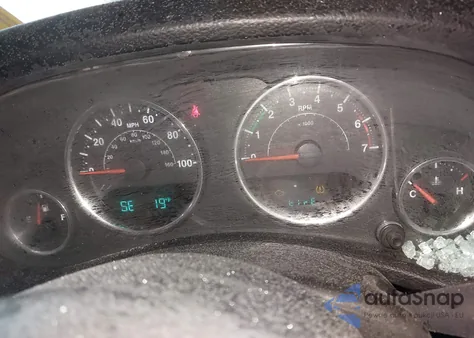 2011 Jeep Wrangler Sport z USA, uszkodzony, nr VIN 1J4AA2D15BL577182